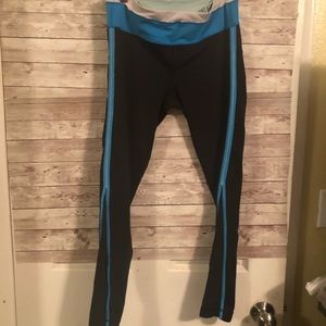 Lululemon crop size 6